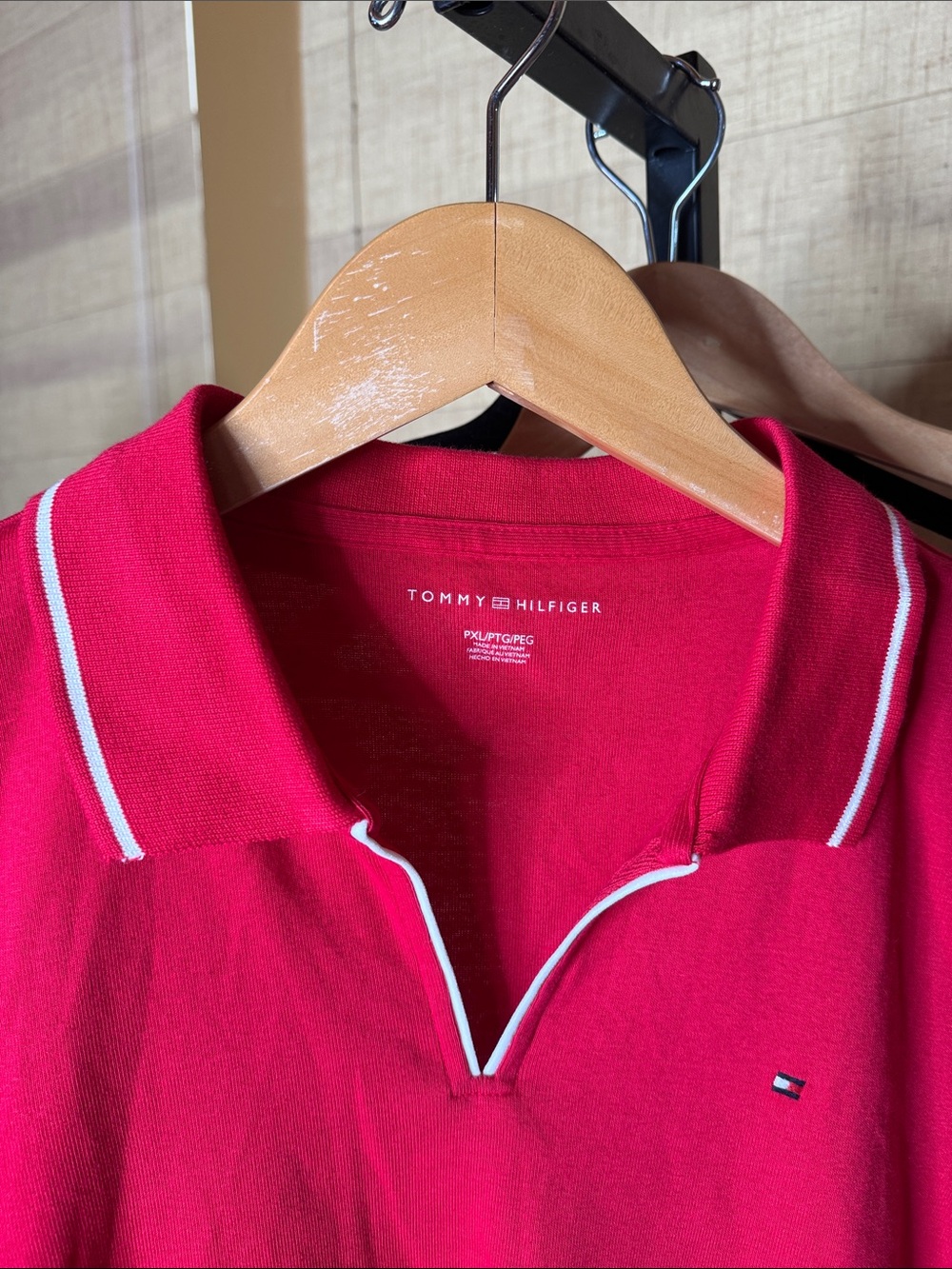 Tommy Hilfiger Red Johnny Collar Polo Shirt PXL White Trim Cotton Top - Picture 7 of 8